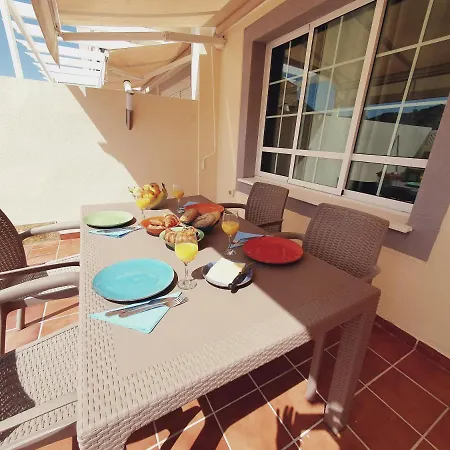 Modern Family Above Swimming Pool * Porto Rico